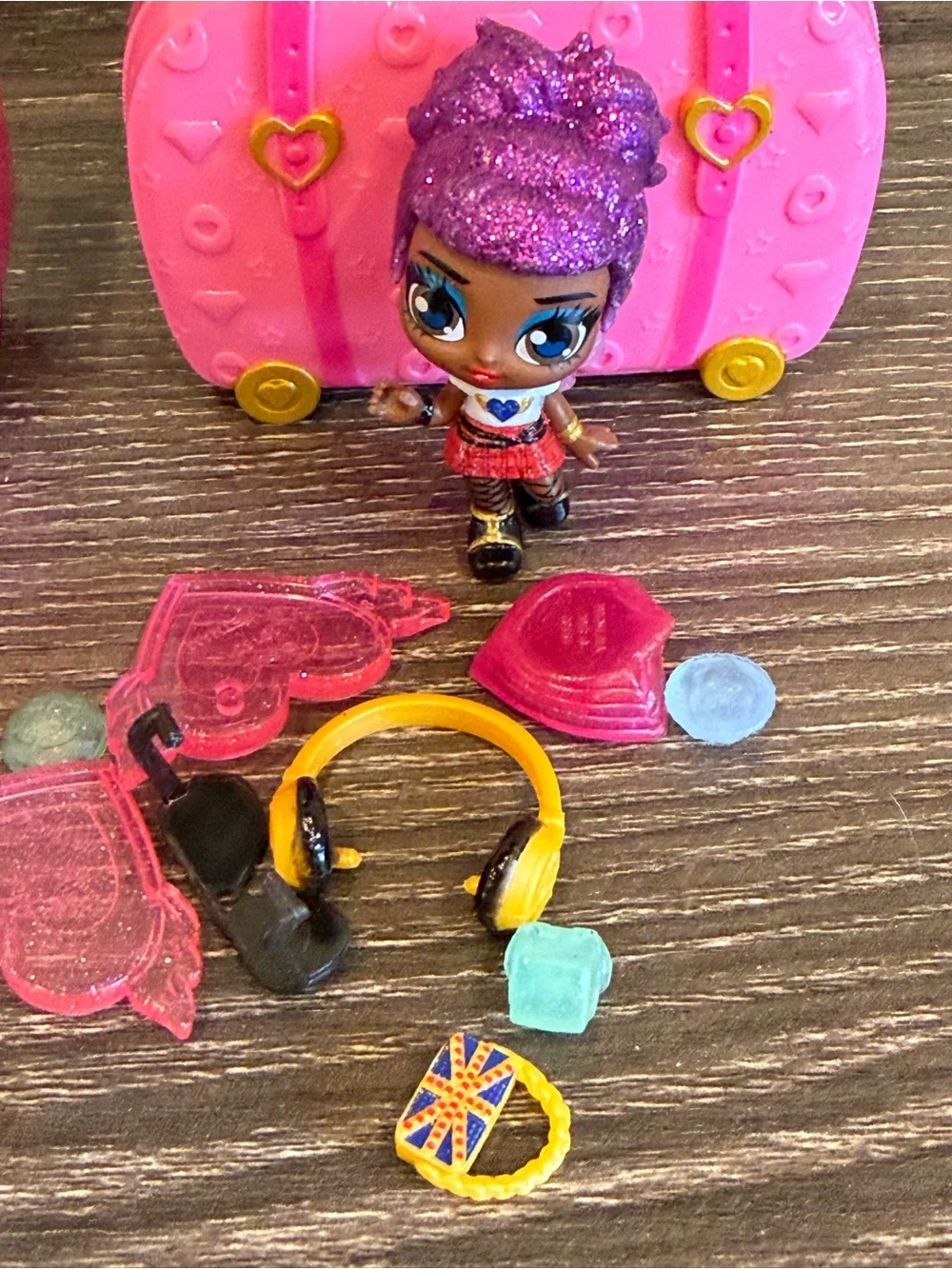 Hatchimals Pixies Vacay Style series by Spin Master 2.5”  suitcase accessories